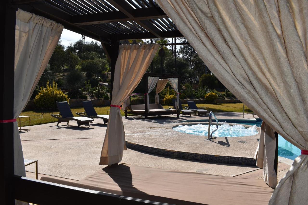Hotel Boutique Rancho เตกาเต ภายนอก รูปภาพ