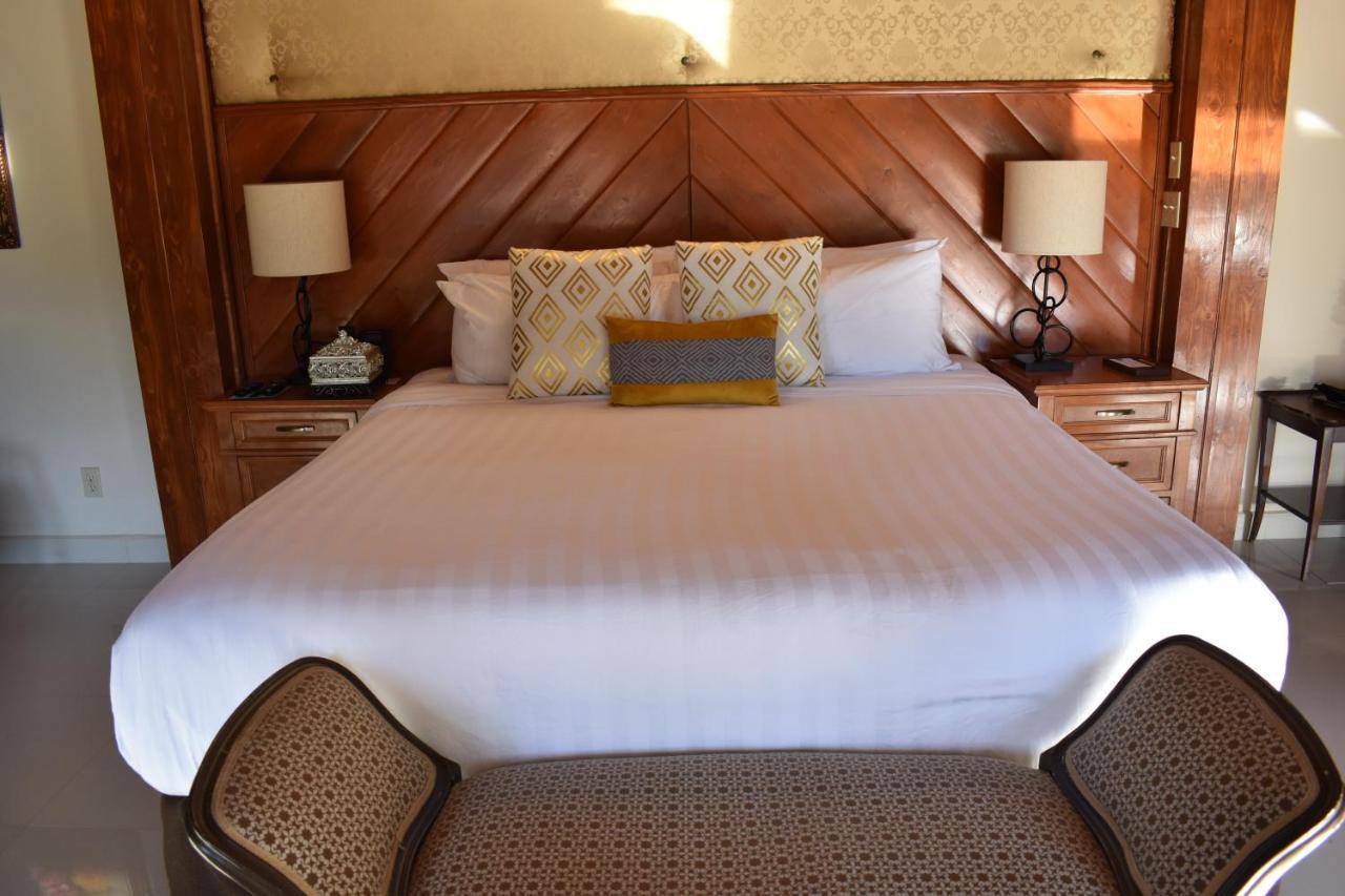 Hotel Boutique Rancho เตกาเต ภายนอก รูปภาพ