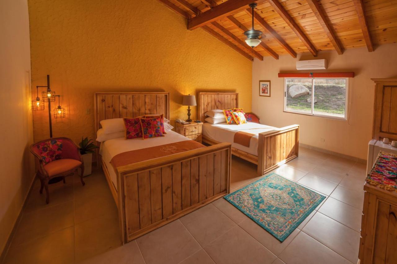 Hotel Boutique Rancho เตกาเต ภายนอก รูปภาพ